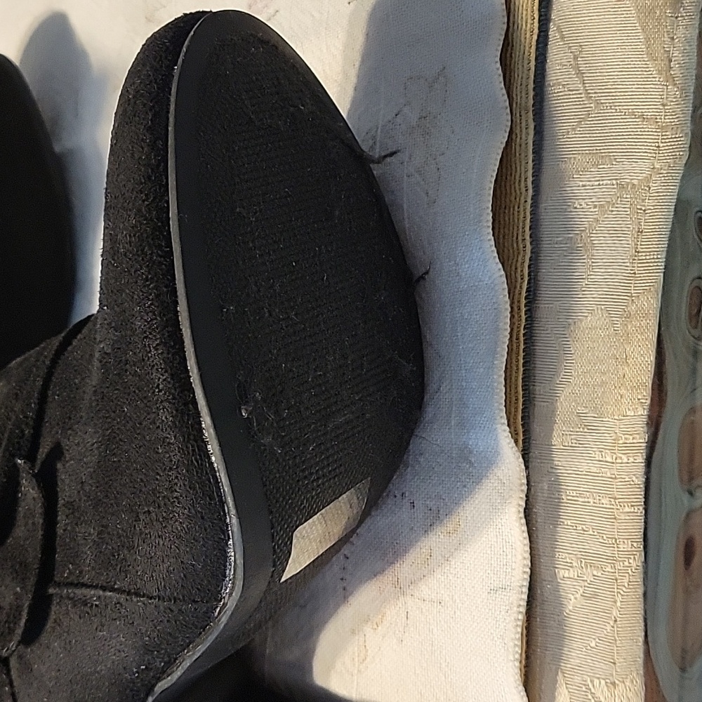 Booties - Picture 5 of 6